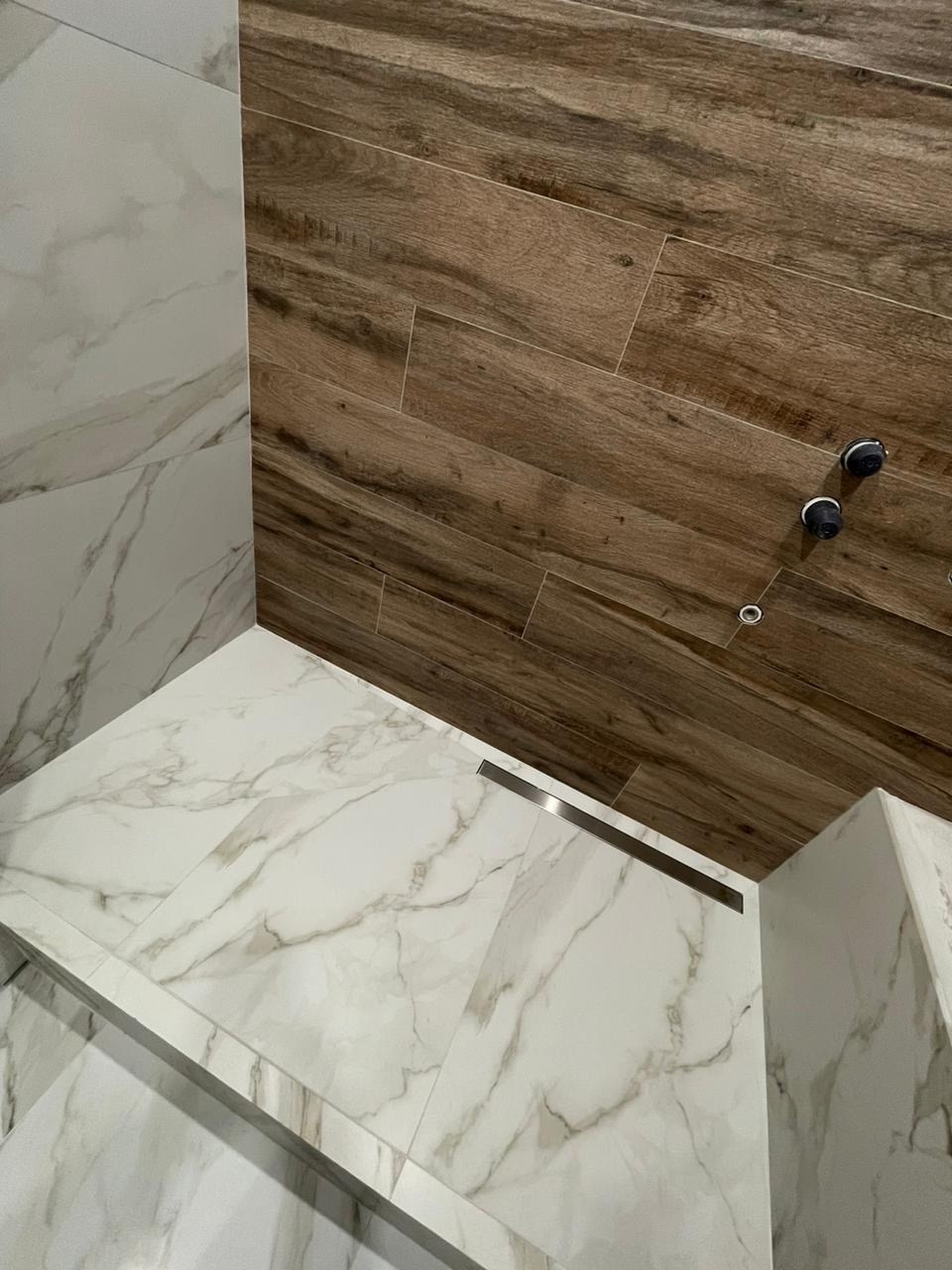 Душевой поддон из плитки — стиль и функциональность